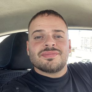 יצחק