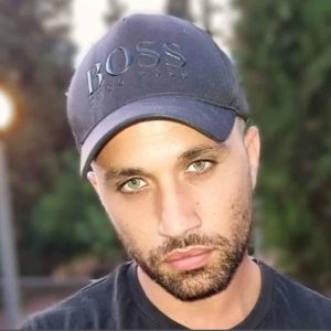 אדם