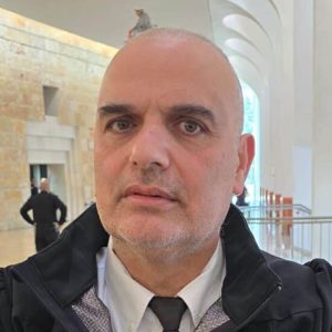 מוטי